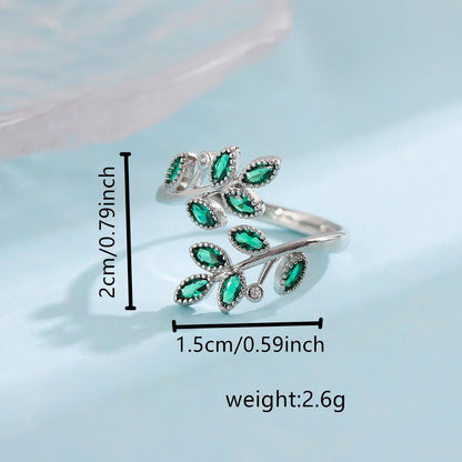 Green crystal leaf ring with an elegant design - Nix Store